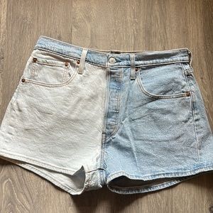 Levi’s original stretch high rise contrast button fly shorts